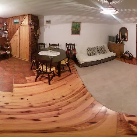 Vikendica Mountain House *